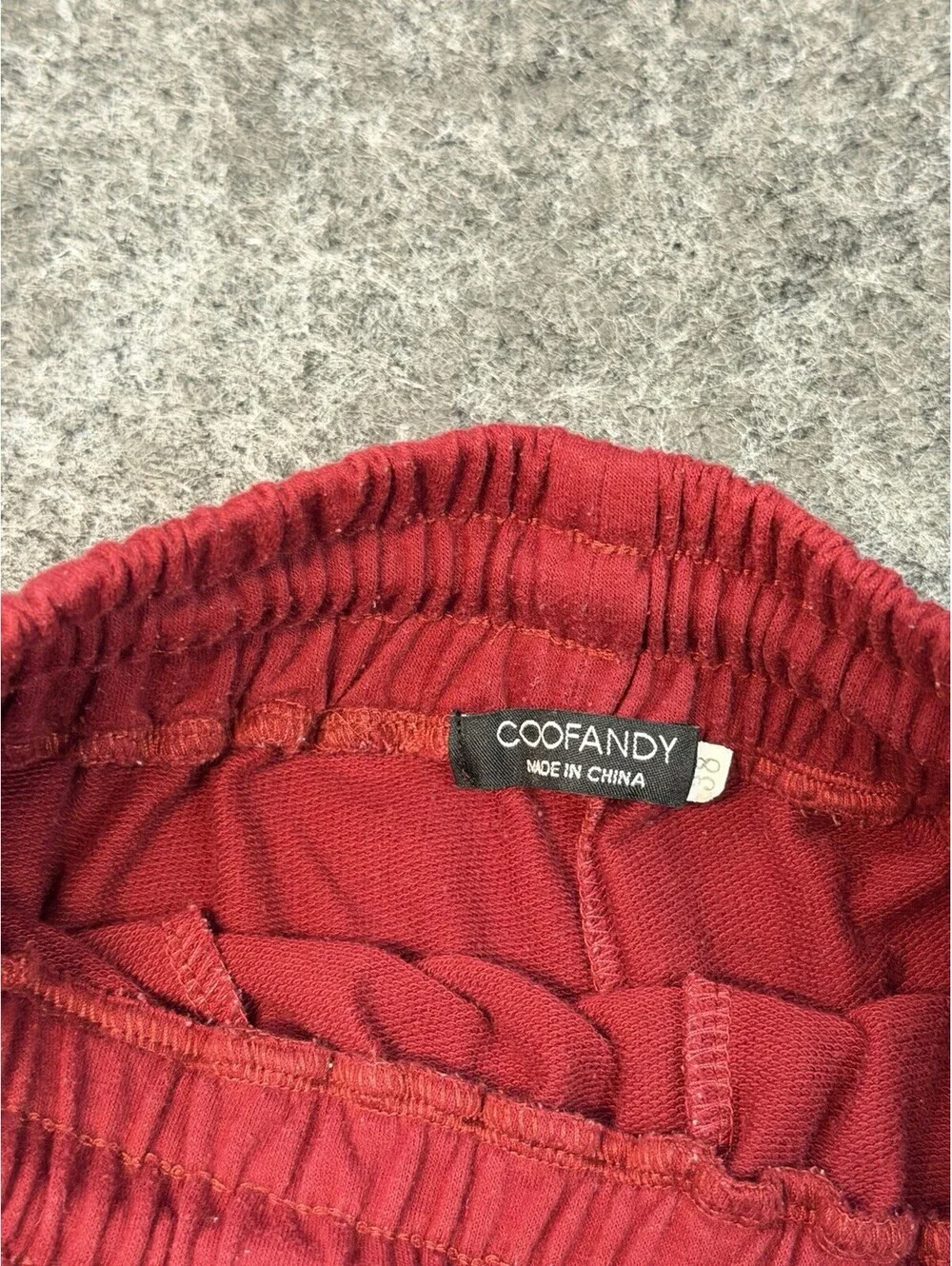 COOFANDY Men’s Red Athletic Sweat Shorts Zip Pockets Drawstring Size S